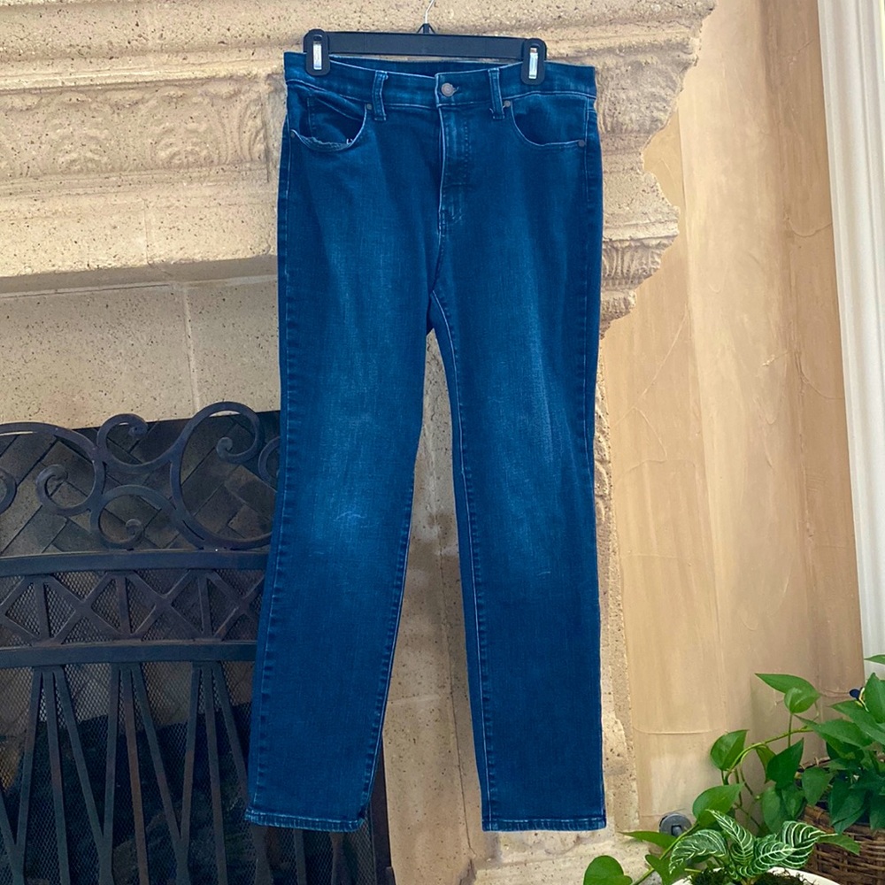 Petite Talbot’s high-rise straight leg Size 8P